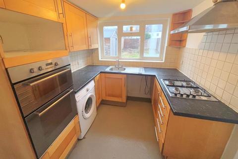 undefined, Arnold Road, Woking GU21
