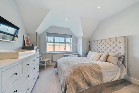 2 bedroom flat for sale, Bushey,  Hertfordshire,  WD23