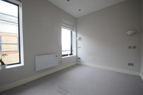 1 bedroom flat to rent, The Braccans, London Road, Bracknell, RG12