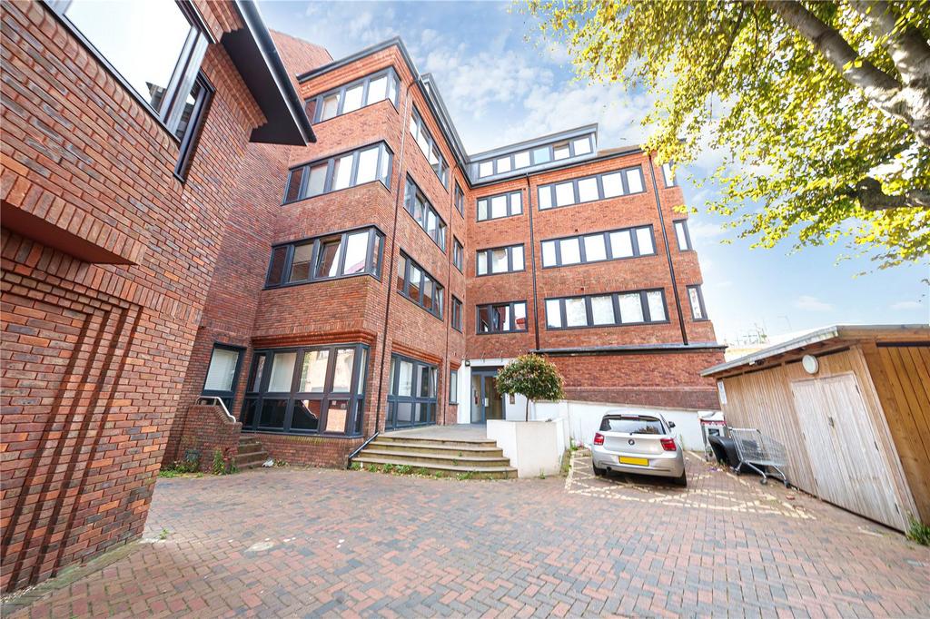 Apartment in Uxbridge - View 2