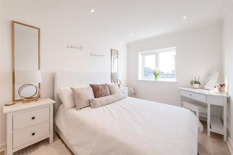 1 bedroom flat for sale, West Street, Gravesend, Kent, DA11