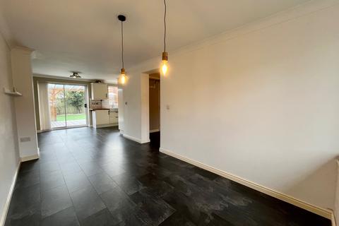 4 bedroom townhouse to rent, Sanderson Villas, St James Village, Gateshead, NE8