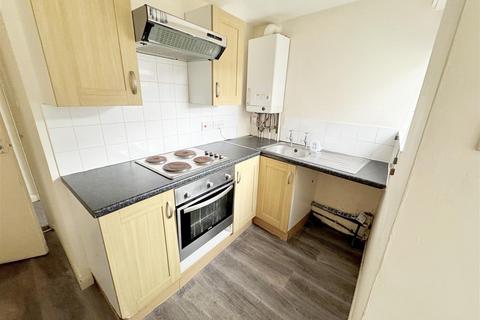 1 bedroom flat for sale, Haven Avenue, Grimsby, N.E. Lincs, DN31 2PB