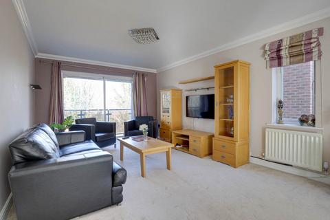 12 Glenrhondda, Emmer Green, Reading, RG4 8LB