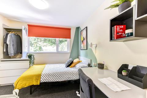 8 bedroom house of multiple occupation to rent, Upper Bevendean Avenue, Brighton BN2