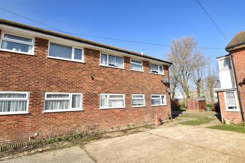 2 bedroom flat for sale, New Lydd Road, Camber, Rye