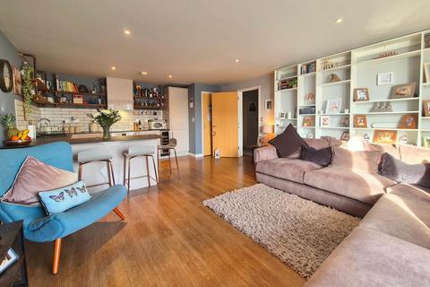 2 bedroom apartment for sale, Neptune Marina, Coprolite Street, Ipswich