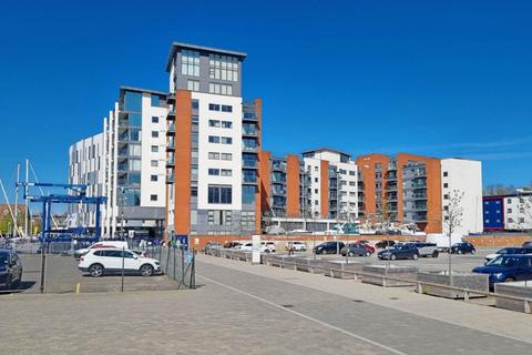 2 bedroom apartment for sale, Neptune Marina, Coprolite Street, Ipswich