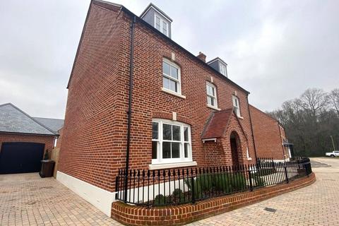 5 bedroom detached house for sale, Mountbatten Park, Hoe Lane, North Baddesley, Hampshire, SO52