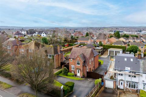 3 bedroom detached house for sale, Brimington Road, Tapton, Chesterfield