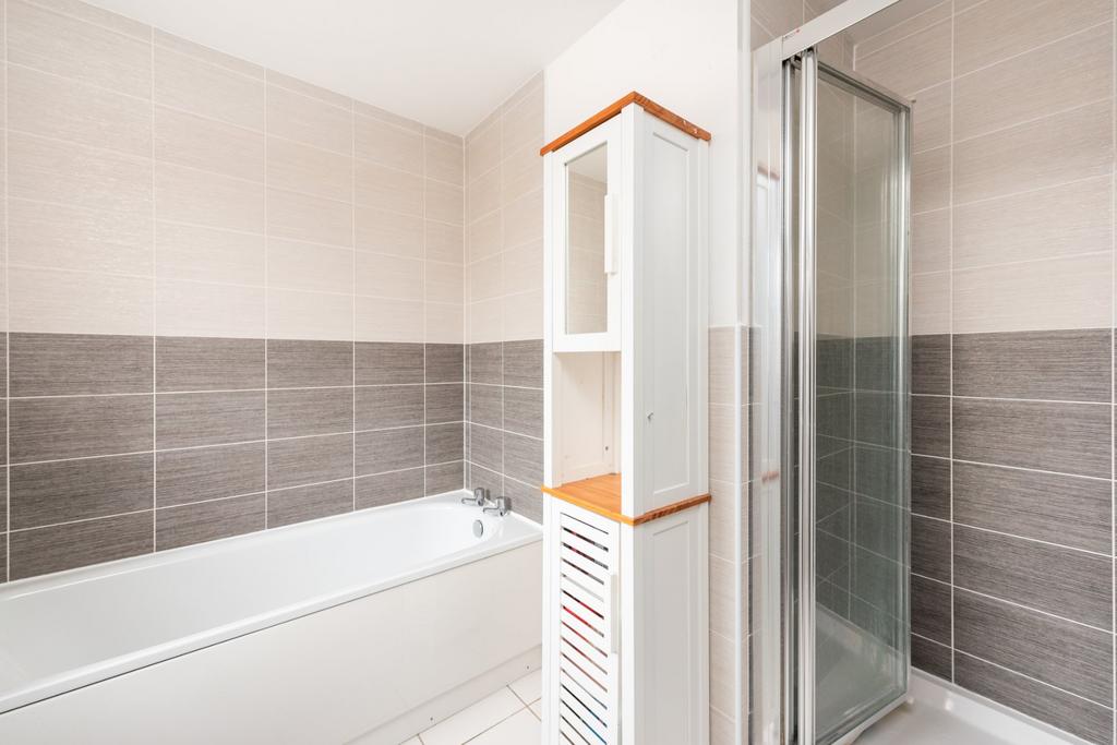 Bedroom One En Suite