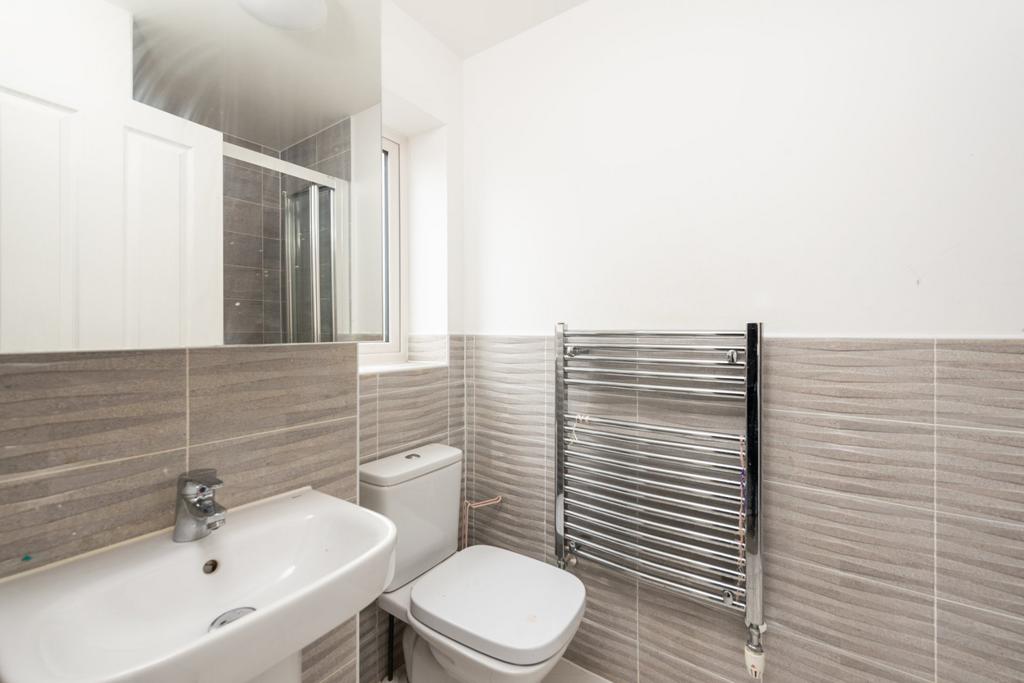 Bedroom Two En Suite