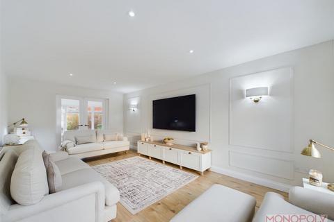 2 Darland Lane, Rossett, Wrexham, LL12 0EL