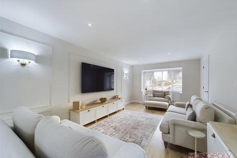 2 Darland Lane, Rossett, Wrexham, LL12 0EL