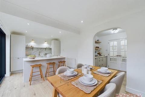 2 Darland Lane, Rossett, Wrexham, LL12 0EL
