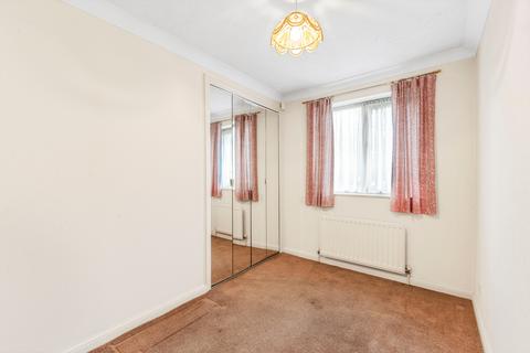 2 bedroom apartment for sale, Chatsworth House, Whitehaven Close, Bromley