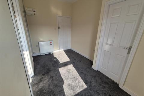 1 bedroom flat to rent, Wallasey Road, Wallasey, CH44