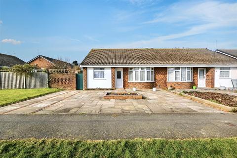 2 bedroom semi-detached bungalow for sale, Kingfisher Drive, Eastbourne