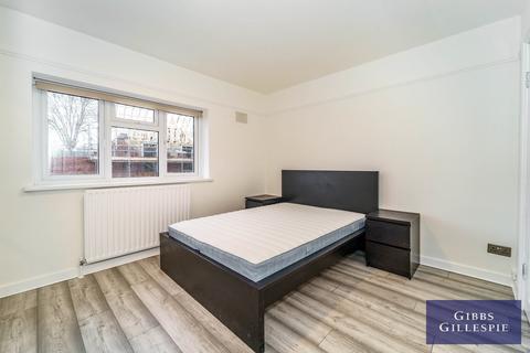 1 bedroom semi-detached house to rent, Cherry Crescent, Brentford, TW8