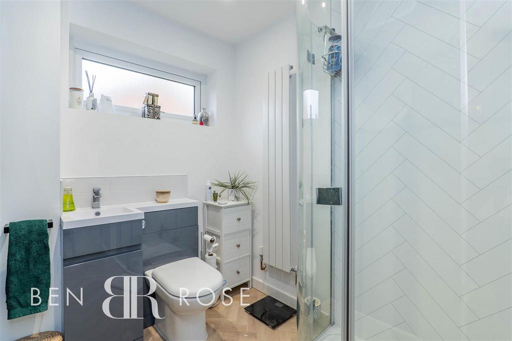 Master Ensuite