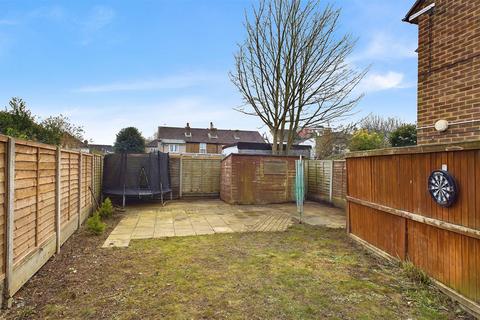 2 bedroom maisonette for sale, Swanfield Road, Waltham Cross