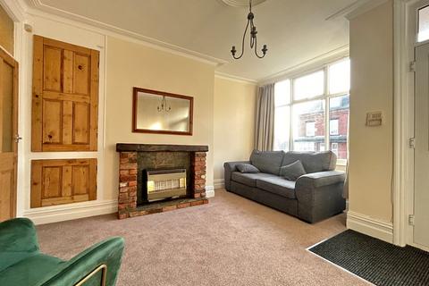 2 bedroom terraced house to rent, Elsham Terrace, Burley, Leeds, LS4