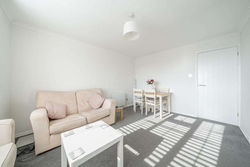 Sitting/Dining Room