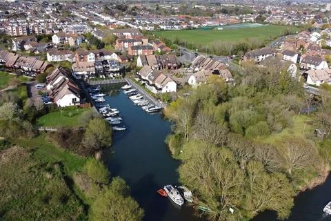 3 bedroom townhouse for sale, The Meridians, Christchurch BH23