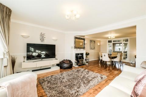 6 bedroom semi-detached house for sale, Dale View Crescent, North Chingford