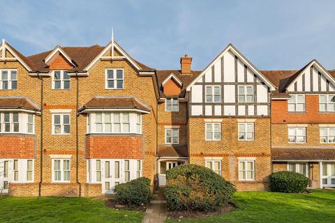 2 bedroom flat for sale, Bromley Road, Catford