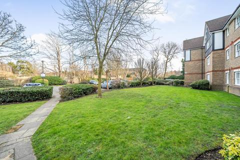 2 bedroom flat for sale, Bromley Road, Catford