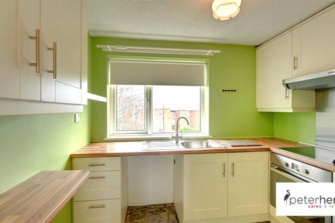 2 bedroom flat for sale, Maree Close, Moorside, Sunderland