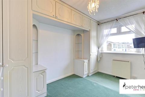 2 bedroom flat for sale, Maree Close, Moorside, Sunderland