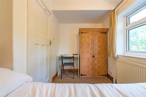 23 Springbank Crescent, Headingley, Leeds, LS6 1AB