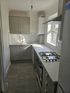 Studio to rent, Maria Court, Cypress Road, South Norwood, SE25