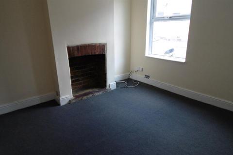 2 bedroom terraced house to rent, Portland Street, Wakefield WF1