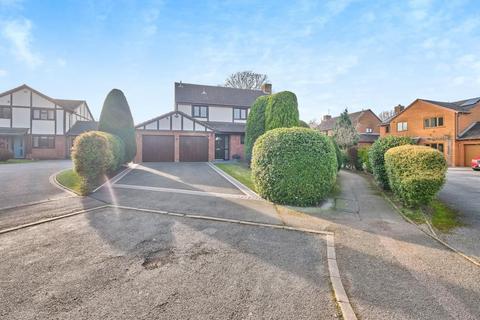 4 bedroom detached house for sale, Grosvenor Close, Lichfield