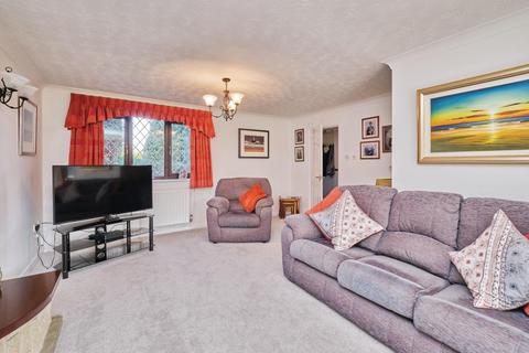 4 bedroom detached house for sale, Grosvenor Close, Lichfield