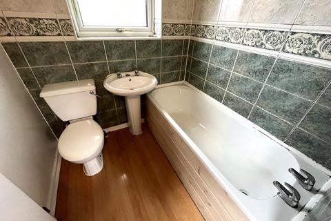 5 The Cloisters, Burton-on-trent, DE15 9AH