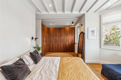 34 Ascott Avenue, London, W5 5QB