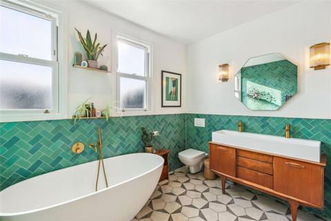 34 Ascott Avenue, London, W5 5QB