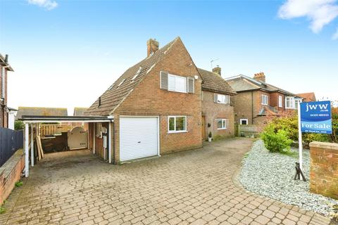 4 bedroom detached house for sale, Snackgate Lane, Heighington Village, Darlington, DL5