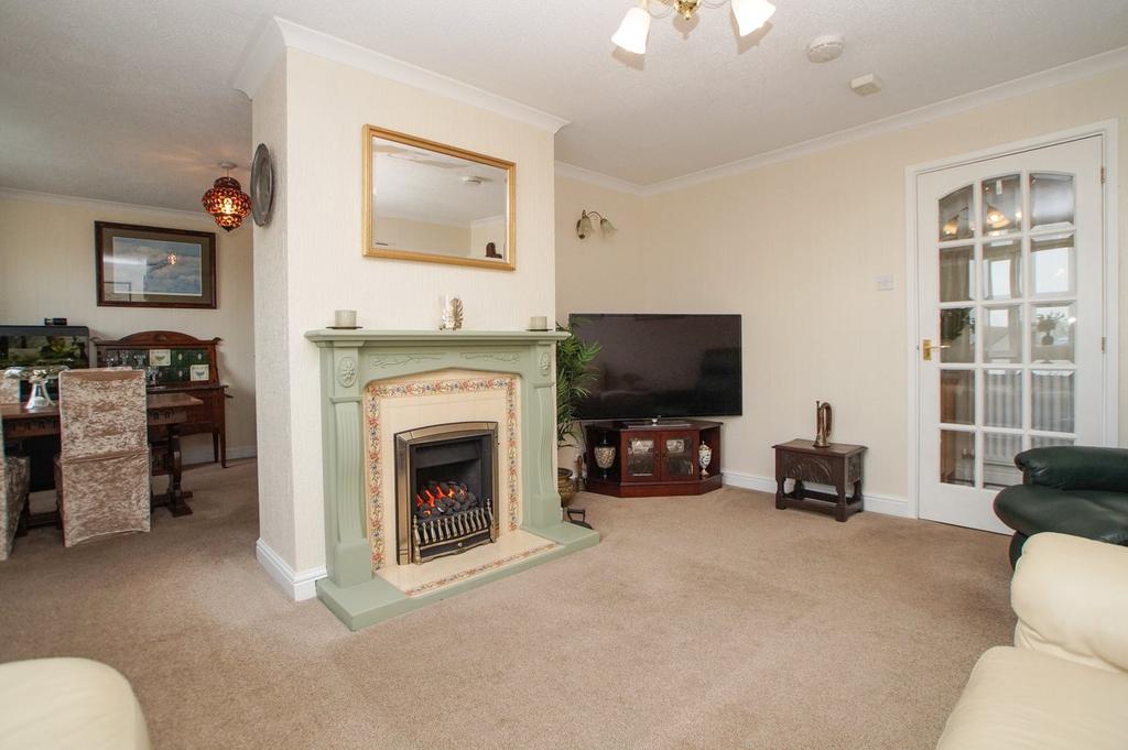 Dining Lounge