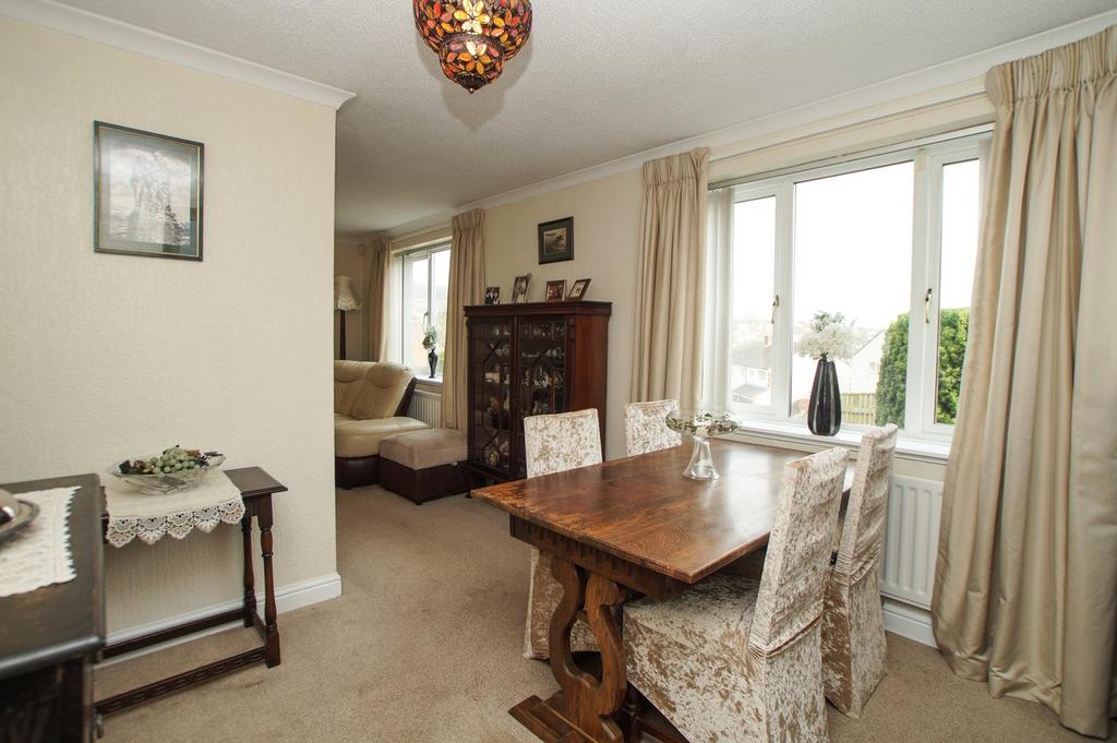Dining Lounge