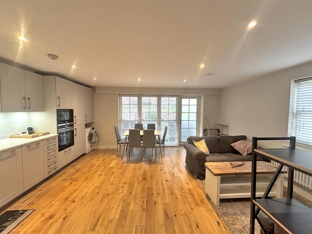 Lounge/Diner/Kitchen