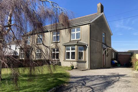 3 bedroom semi-detached house for sale, Highmead, Higher End, St Athan. CF62 4LW