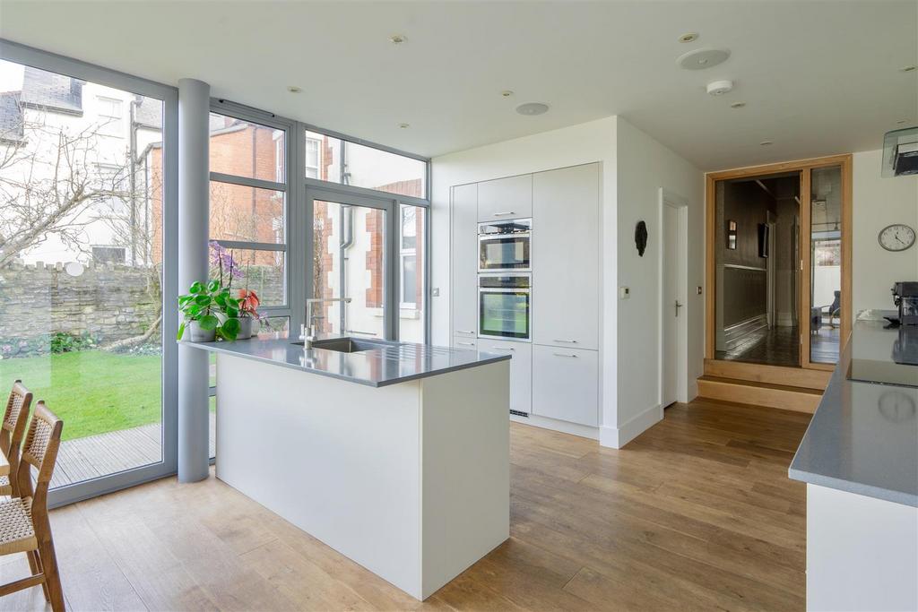 Kitchen/Family Room
