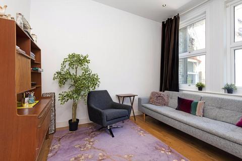 1 bedroom apartment for sale, Greencroft Gardens, South Hampstead