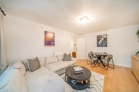 1 bedroom flat for sale, Rose & Crown Yard, London SW1Y