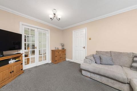 30 Blenheim Way, Kettering, NN15 6XH